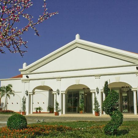 Ilocos Norte Hotel & Convention Center Laoag Zewnętrze zdjęcie