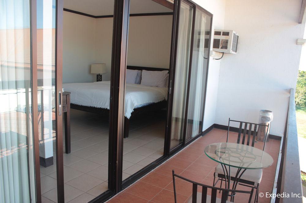 Ilocos Norte Hotel & Convention Center Laoag Zewnętrze zdjęcie