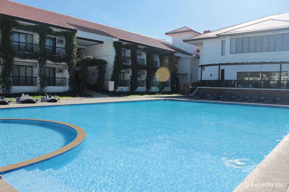 Ilocos Norte Hotel & Convention Center Laoag Zewnętrze zdjęcie