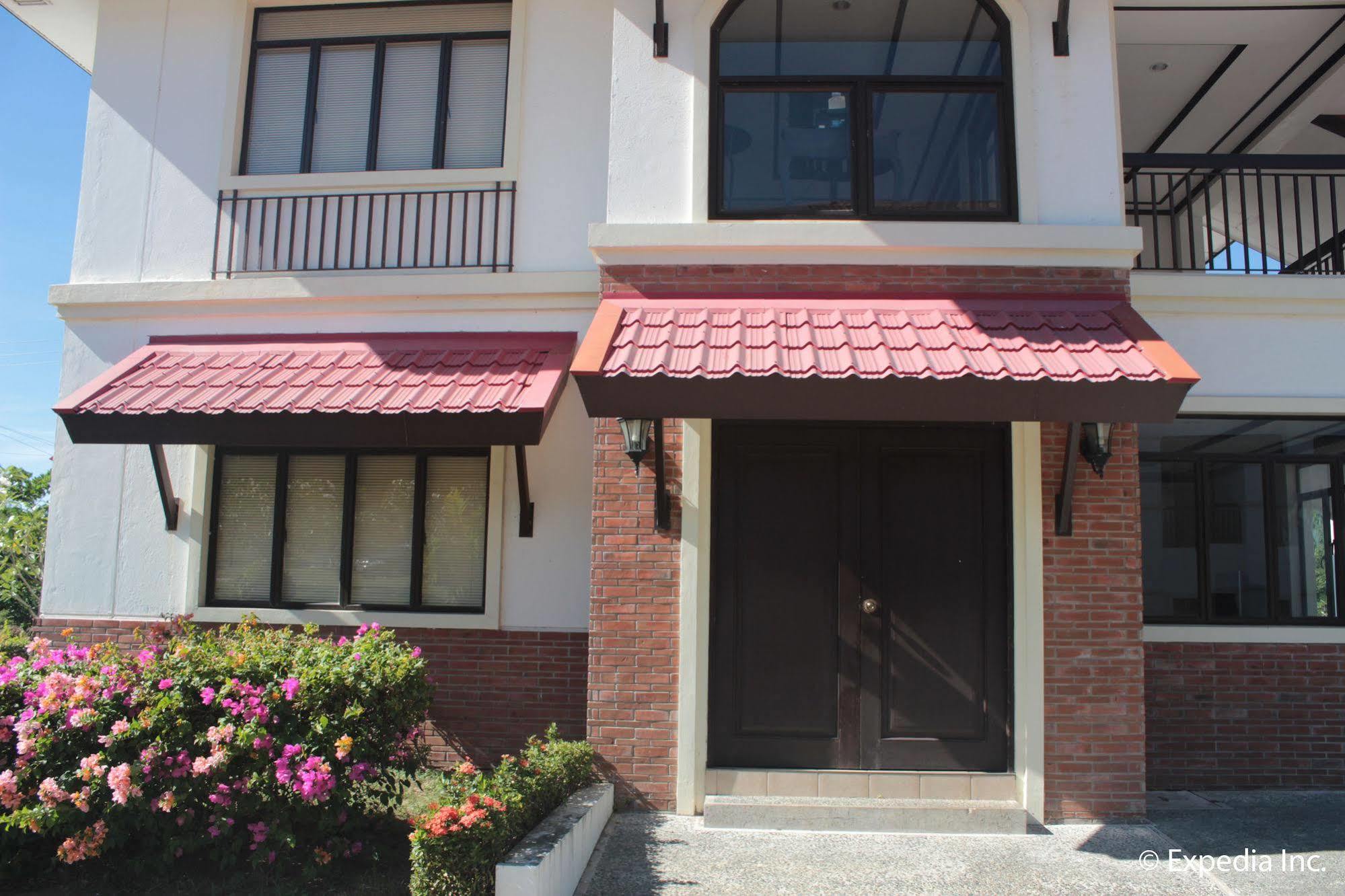 Ilocos Norte Hotel & Convention Center Laoag Zewnętrze zdjęcie
